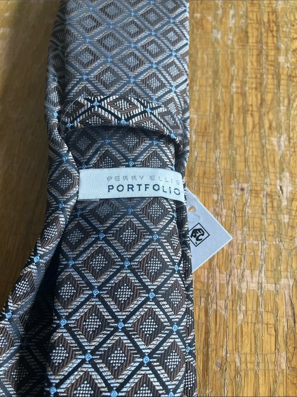Men's Geometric Pattern Brown Tie with Blue Accents